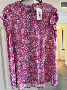 Les Amis Bright Pink Floral Ruffle-Sleeve Blouse